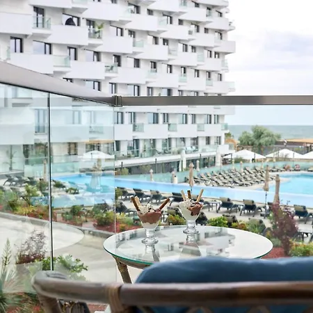 Star In Infinity - Parking Mamaia